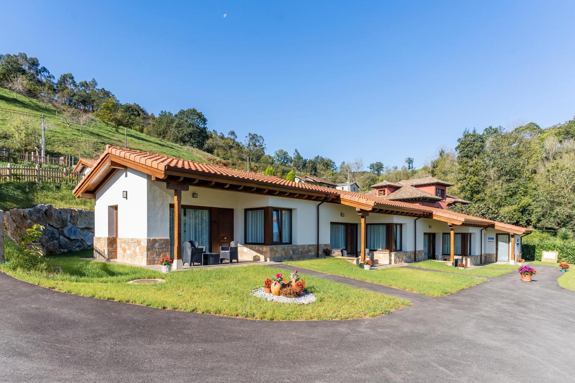 Apartamentos Cuetumerin Cangas de Onís Exterior photo